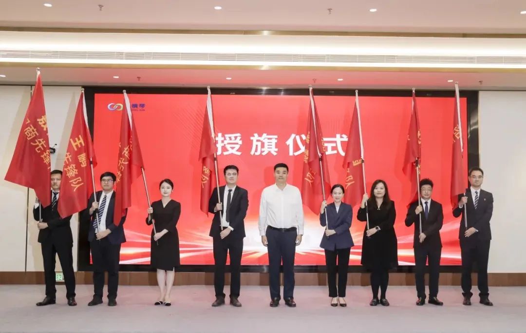 1739261872375363.jpg 43.jpg